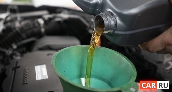 Почему нужно чаще менять моторное масло?